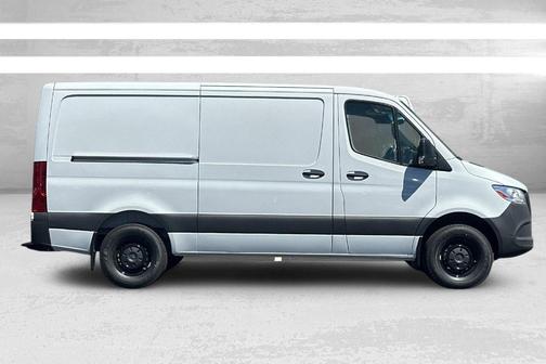 Arctic White 2024 Mercedes-Benz Sprinter 2500 144 WB
