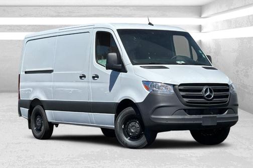 Arctic White 2024 Mercedes-Benz Sprinter 2500 144 WB