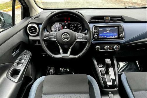 2024 Nissan Versa 1.6 SV