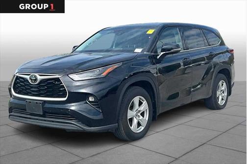 2022 Toyota Highlander LE