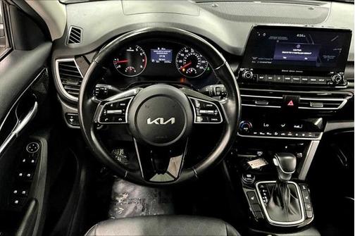 2022 Kia Seltos EX