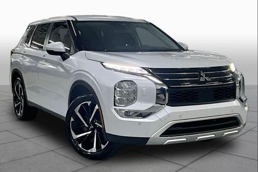White Diamond 2024 Mitsubishi Outlander SE S-AWC