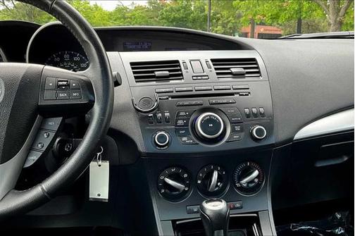 2012 Mazda Mazda3 i Touring