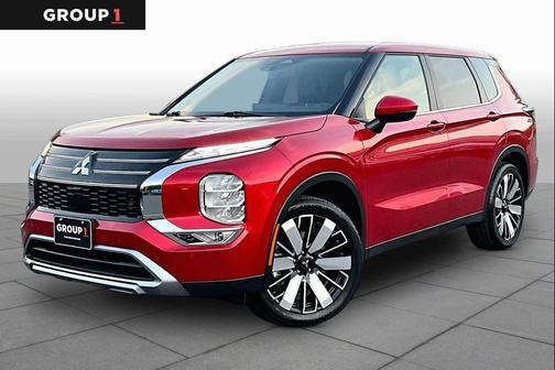 Red Diamond 2025 Mitsubishi Outlander SE 2.5 S-AWC