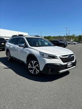 2022 Subaru Outback Touring XT