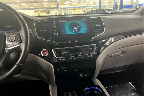 2021 Honda Pilot Touring 8-Passenger