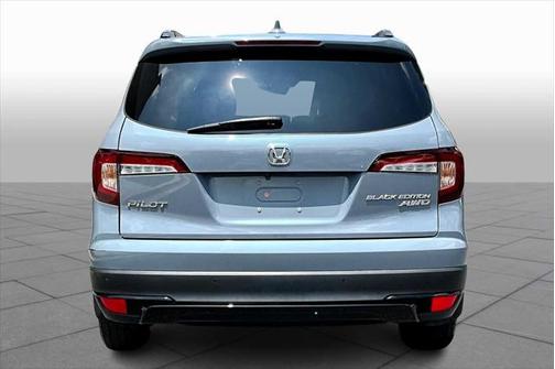 2022 Honda Pilot AWD Black Edition