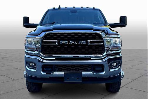 2022 RAM 3500 Big Horn Crew Cab 4x4 8' Box