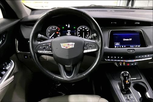 2023 Cadillac XT4 Luxury