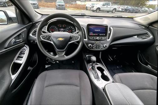 2022 Chevrolet Malibu FWD LT