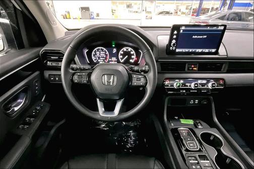 2025 Honda Pilot Touring 8-Passenger