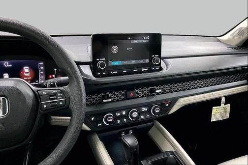 Meteorite Gray Metallic 2025 Honda Accord SE