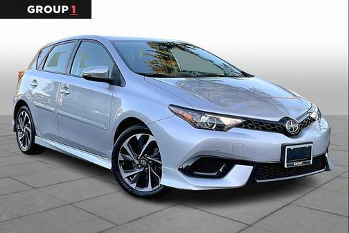 2016 Scion iM 5dr HB CVT
