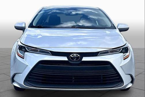 Classic Silver Metallic 2025 Toyota Corolla LE