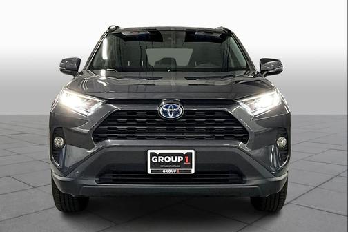 2020 Toyota RAV4 Hybrid XLE