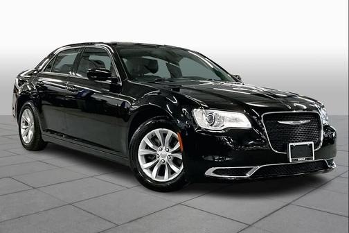 2015 Chrysler 300 Limited