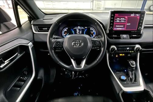 2022 Toyota RAV4 Hybrid SE