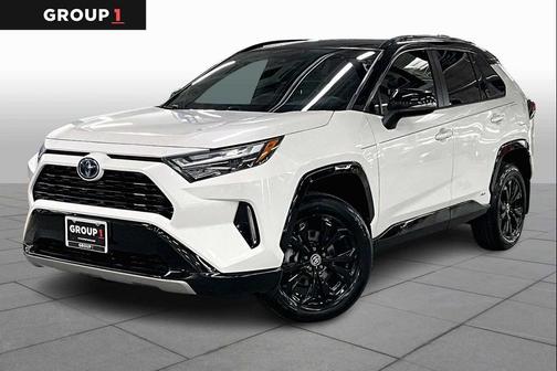 2022 Toyota RAV4 Hybrid SE