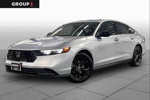 Solar Silver Metallic 2025 Honda Accord SE