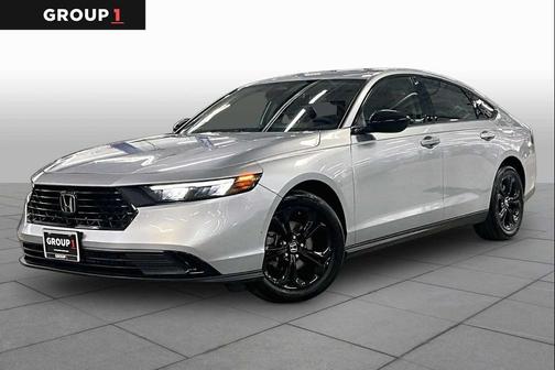 Solar Silver Metallic 2025 Honda Accord SE