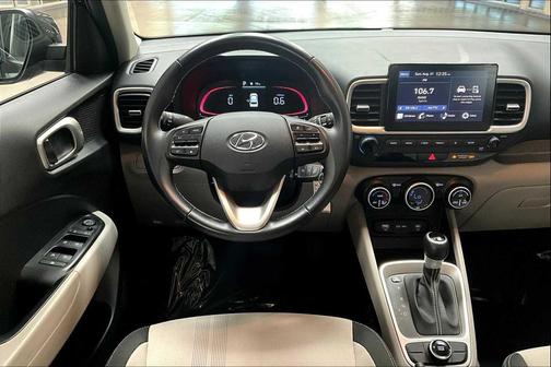 2023 Hyundai VENUE SEL