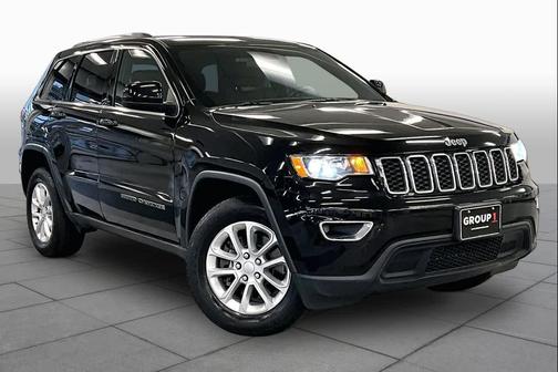 Diamond Black Crystal Pearlcoat 2021 Jeep Grand Cherokee Laredo
