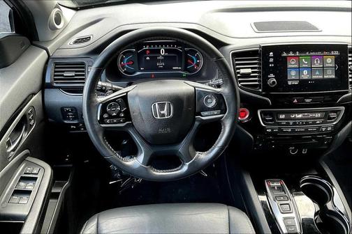 2022 Honda Pilot Touring 8-Passenger