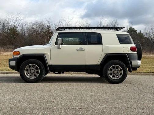 2012 Toyota FJ Cruiser Base