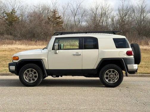 2012 Toyota FJ Cruiser Base