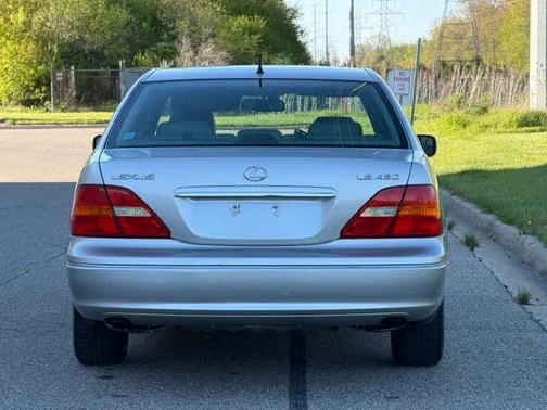 Millennium Silver Metallic 2002 Lexus LS 430 Base