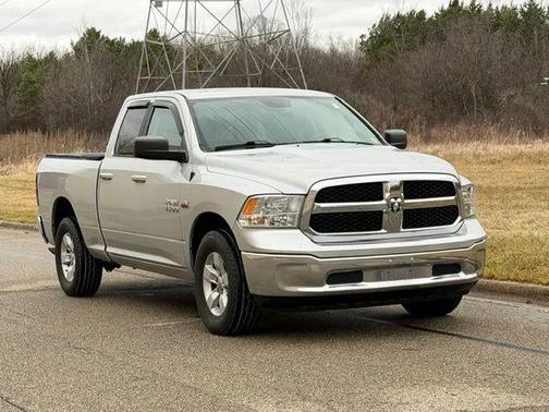 2016 RAM 1500 SLT