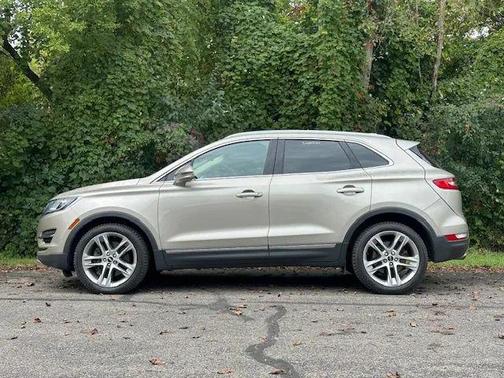 2015 Lincoln MKC Base