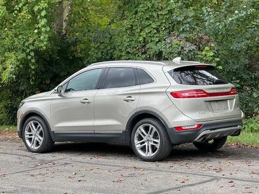 2015 Lincoln MKC Base