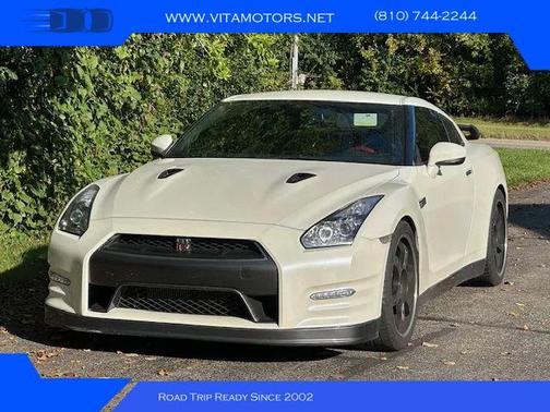 2014 Nissan GT-R Premium