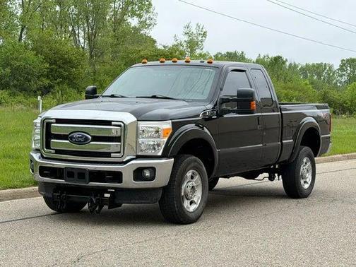 Shadow Black 2016 Ford F-250 XLT