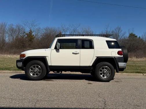 2012 Toyota FJ Cruiser Base