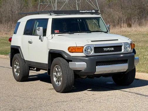 Iceberg 2012 Toyota FJ Cruiser Base