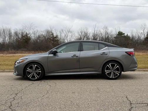 2022 Nissan Sentra SR