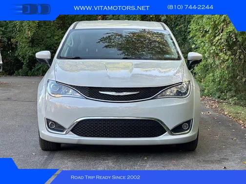 2017 Chrysler Pacifica Touring