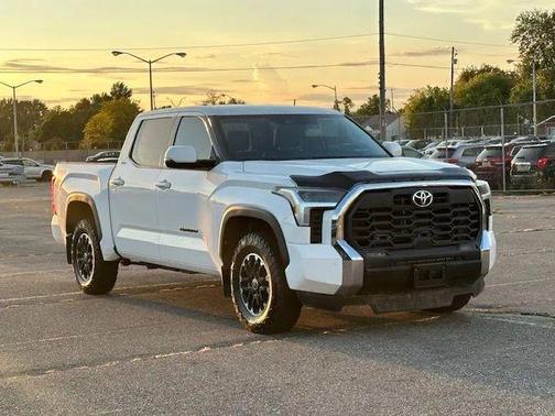 2022 Toyota Tundra SR5