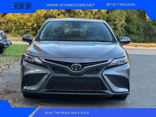 Gray 2024 Toyota Camry SE