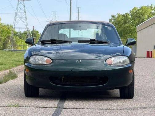 Emerald Mica 1999 Mazda MX-5 Miata Convertible 2D