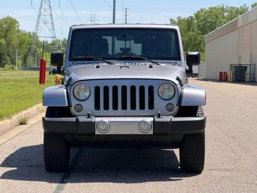 Billet Silver Metallic 2016 Jeep Wrangler Unlimited Sahara