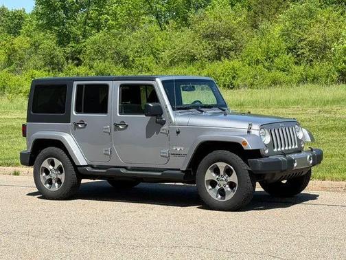 Billet Silver Metallic 2016 Jeep Wrangler Unlimited Sahara