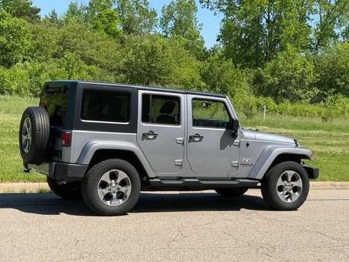 Billet Silver Metallic 2016 Jeep Wrangler Unlimited Sahara