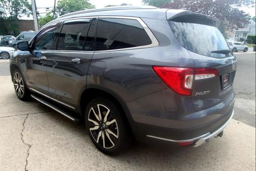 2019 Honda Pilot Touring 8-Passenger