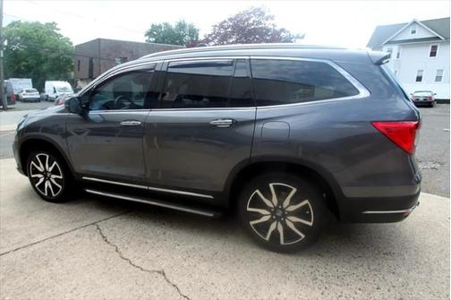 2019 Honda Pilot Touring 8-Passenger