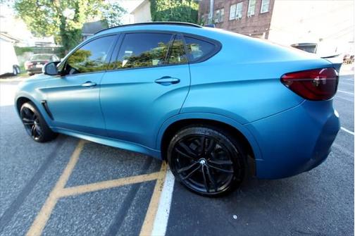 2015 BMW X6 M Base (A8)