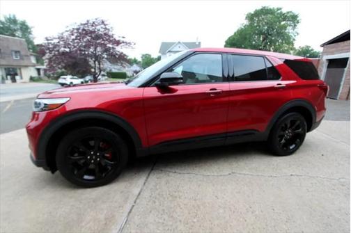 2021 Ford Explorer ST