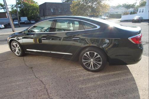 2017 Buick LaCrosse Essence